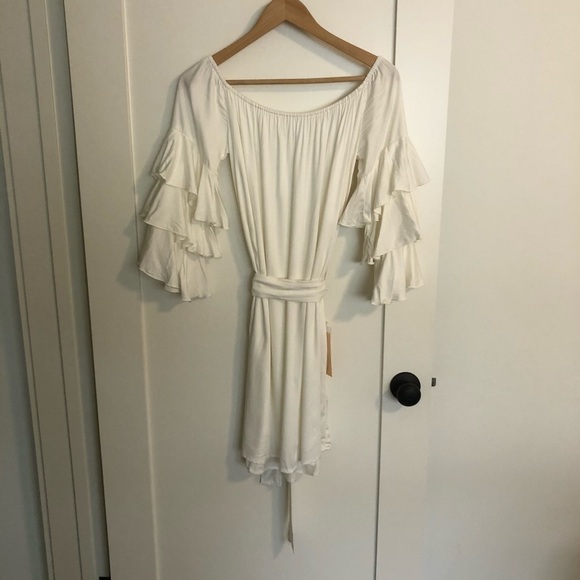 NWT Saint Mojavi Caprice Cream Off the Shoulder Ruffle Dress Size Medium - Picture 6 of 10